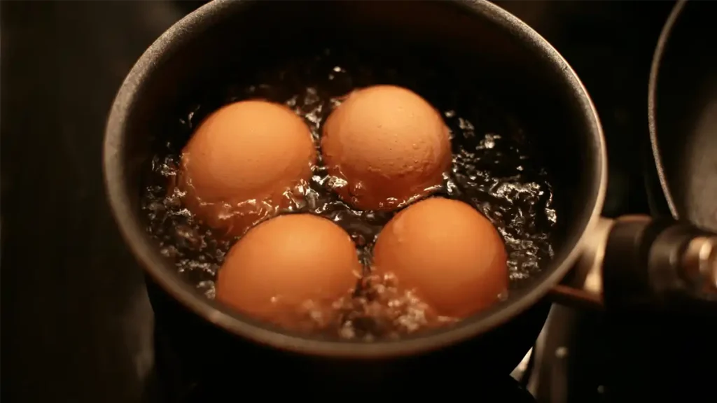 Quantos dias posso deixar os ovos cozidos na geladeira?
